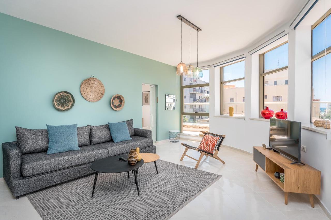 Superbe APT avec terrasse très proche de la mer ! Tel Aviv Esterno foto